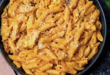 Creamy Chicken Vodka Pasta | Broccoli Creamy Chicken Vodka Pasta | Broccoli